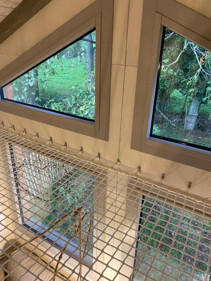 Jolie Tiny House Sous Les Grands Arbres Villa โชเลต์ ภายนอก รูปภาพ